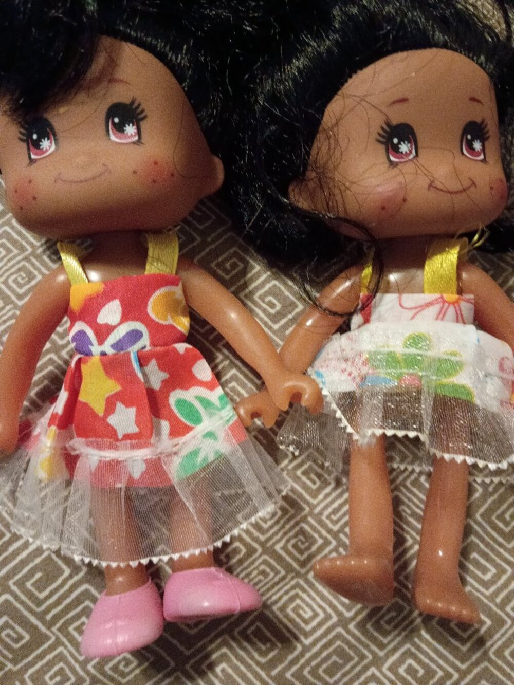 Mini play dolls set of 2
